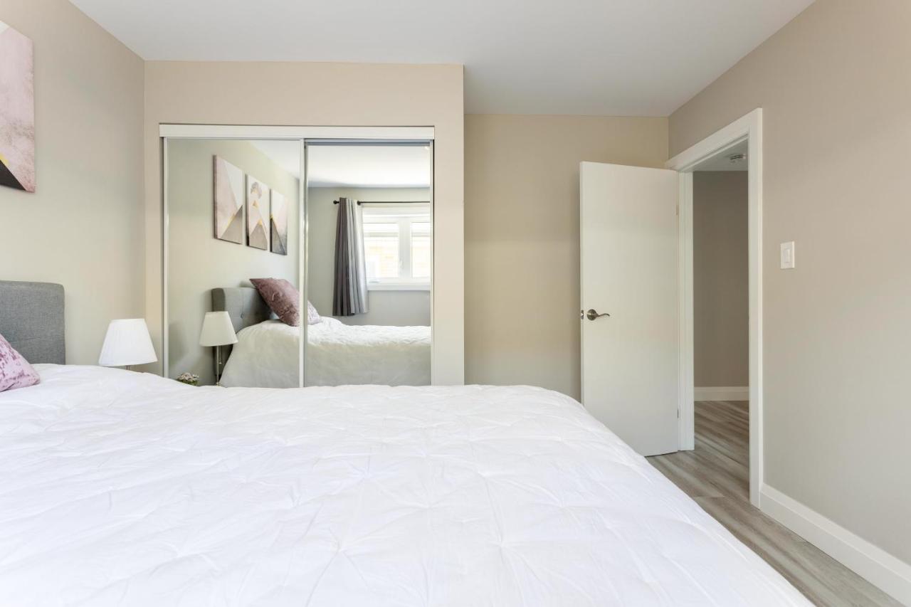 Entire 2 Bedroom Apartment Downtown - U2 키치너 외부 사진